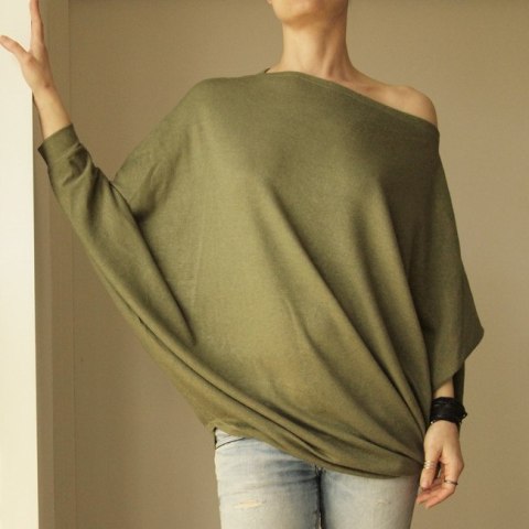 Sweterek oversize krótki Nietoperz Oliwkowy Sweterek oversize krótki Nietoperz Oliwkowy