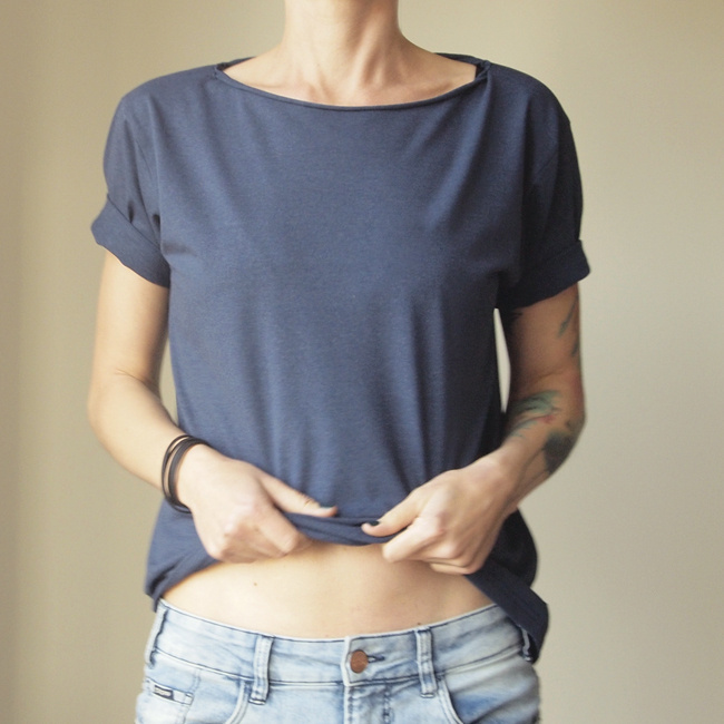 Granatowy tshirt z recyclingu Granatowy tshirt z recyclingu