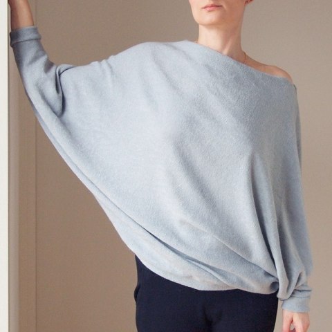 Sweterek oversize krótki nietoperz szary Sweterek oversize krótki nietoperz szary