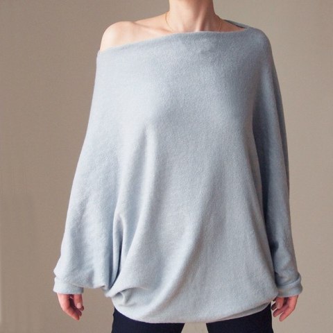 Sweterek oversize krótki nietoperz szary Sweterek oversize krótki nietoperz szary