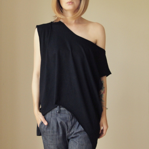 Czarny Ogromny cięty Oversize XXL-XXXXL Czarny Ogromny cięty Oversize XXL-XXXXL