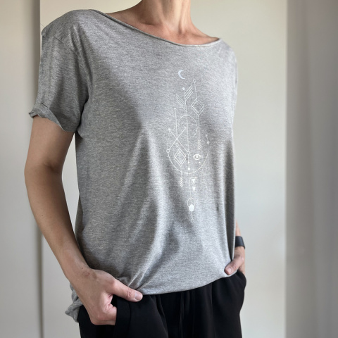 Srebrny alchemik na średnioszarym Oversize Srebrny alchemik na średnioszarym Oversize