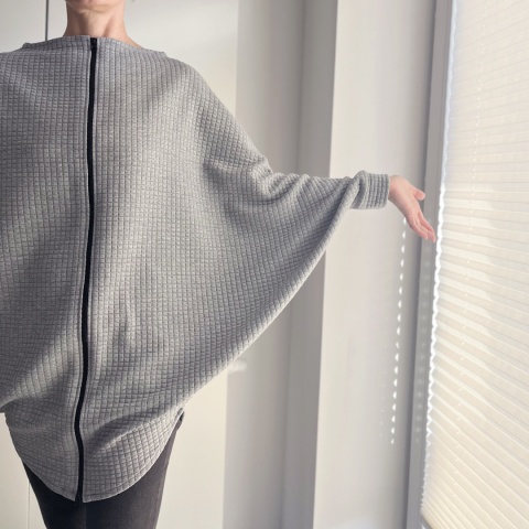 Bluza oversize długi Nietoperz jasnoszary melanż pikowany Bluza oversize długi Nietoperz jasnoszary melanż pikowany