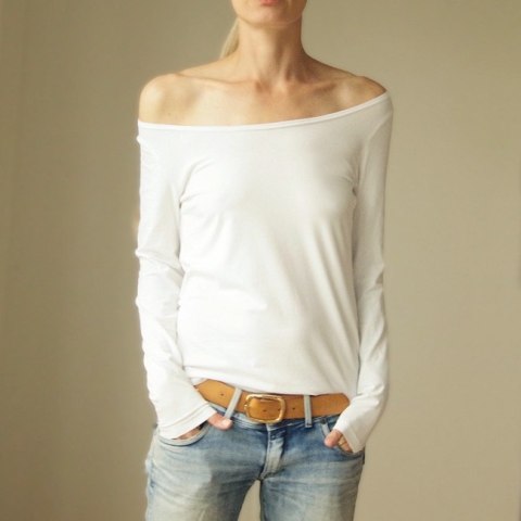 Biała dopasowana długi rękaw szeroki dekolt