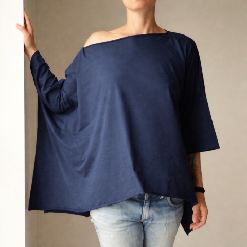 Bluzka narzutka granatowa szeroka
