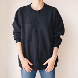 Surowa Czarna Bluza 1 z 2 plus Kieszeń