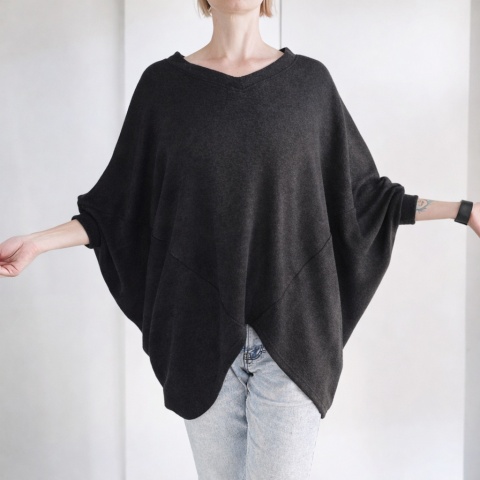 Sweter nietoperz VV czarny