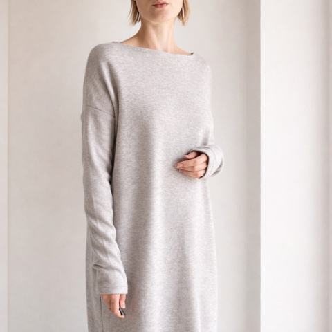 Swetrowa szara długa sukienka