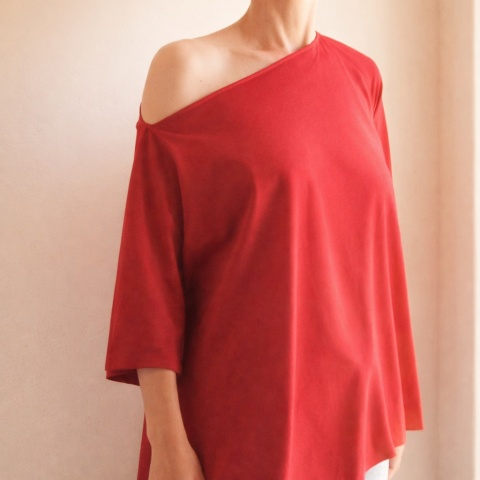 Bluzka narzutka węższa czerwona