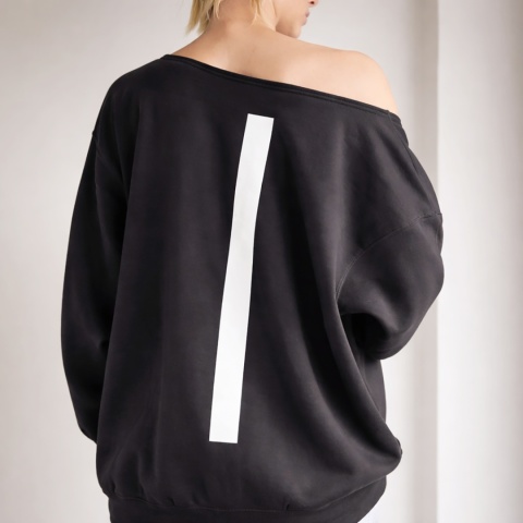 Gruby Oversize Kreska Tył Czarna Max