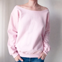 Jasnoróżowa gruba Bluza z szerokim dekoltem