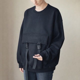 Bluza damska oversize z dużą kieszenią – czarna