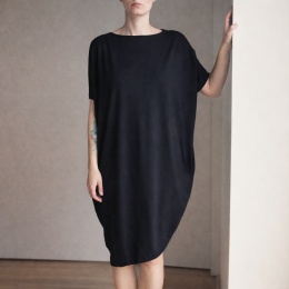 Sukienka krótki rękaw asymetria Czarna