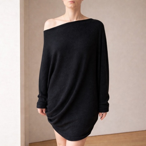 Sweterek oversize długi Nietoperz czarny