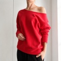 Bluza damska oversize z czerwonym nadrukiem z tyłu – czerwona