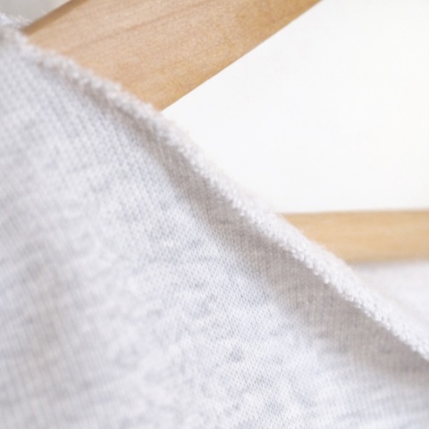 Oliwkowa bluza oversize z ciętym dekoltem ze ściągaczami - pojedynczy egzemplarz
