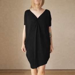 Sukienka krótki rękaw asymetria Czarna Dekolt V