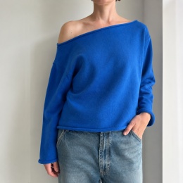Bluza damska oversize bez ściągaczy – niebiesko-chabrowa