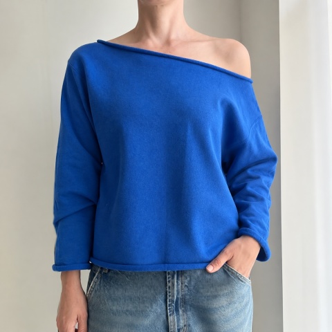 Bluza damska oversize bez ściągaczy – niebiesko-chabrowa