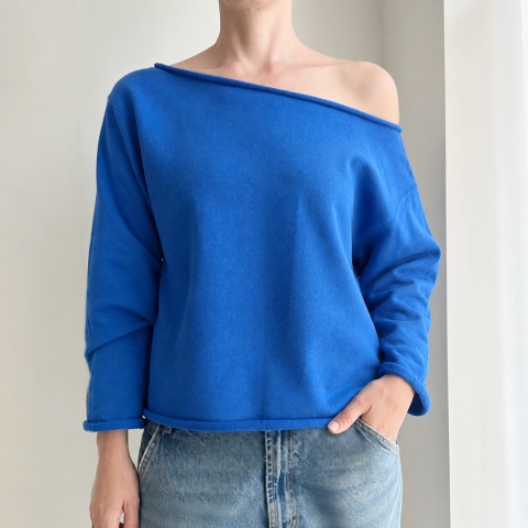 Bluza damska oversize bez ściągaczy – niebiesko-chabrowa