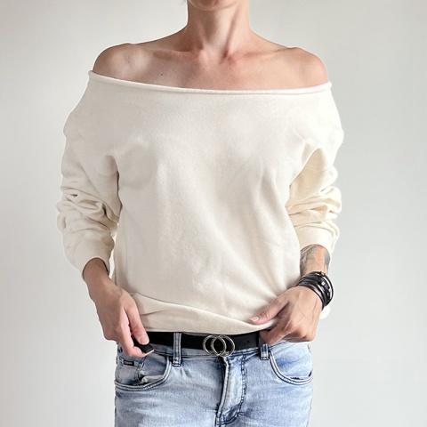 Bluza damska oversize z ciętym dekoltem i ściągaczami – waniliowa - pojedynczy egzemplarz