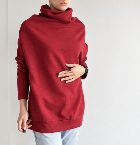 Bluza damska oversize Buka z golfem – bordowa