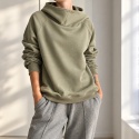 Bluza damska oversize z dużym kapturem i dziurkami na kciuki – blada oliwka