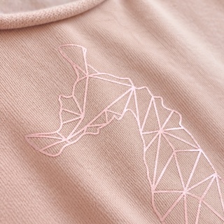 Bluza damska oversize z nadrukiem konika morskiego rose gold – pudrowy róż